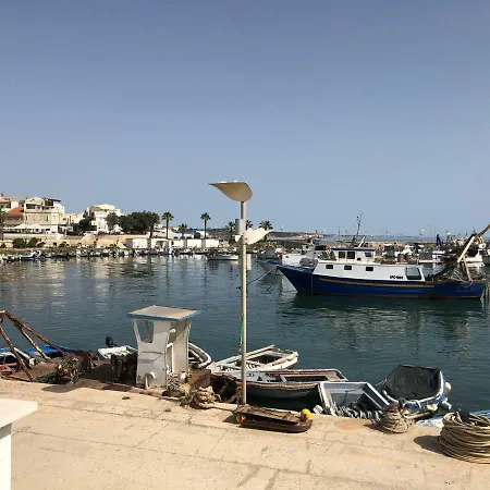 Casa Vacanze Il Veliero * Scoglitti